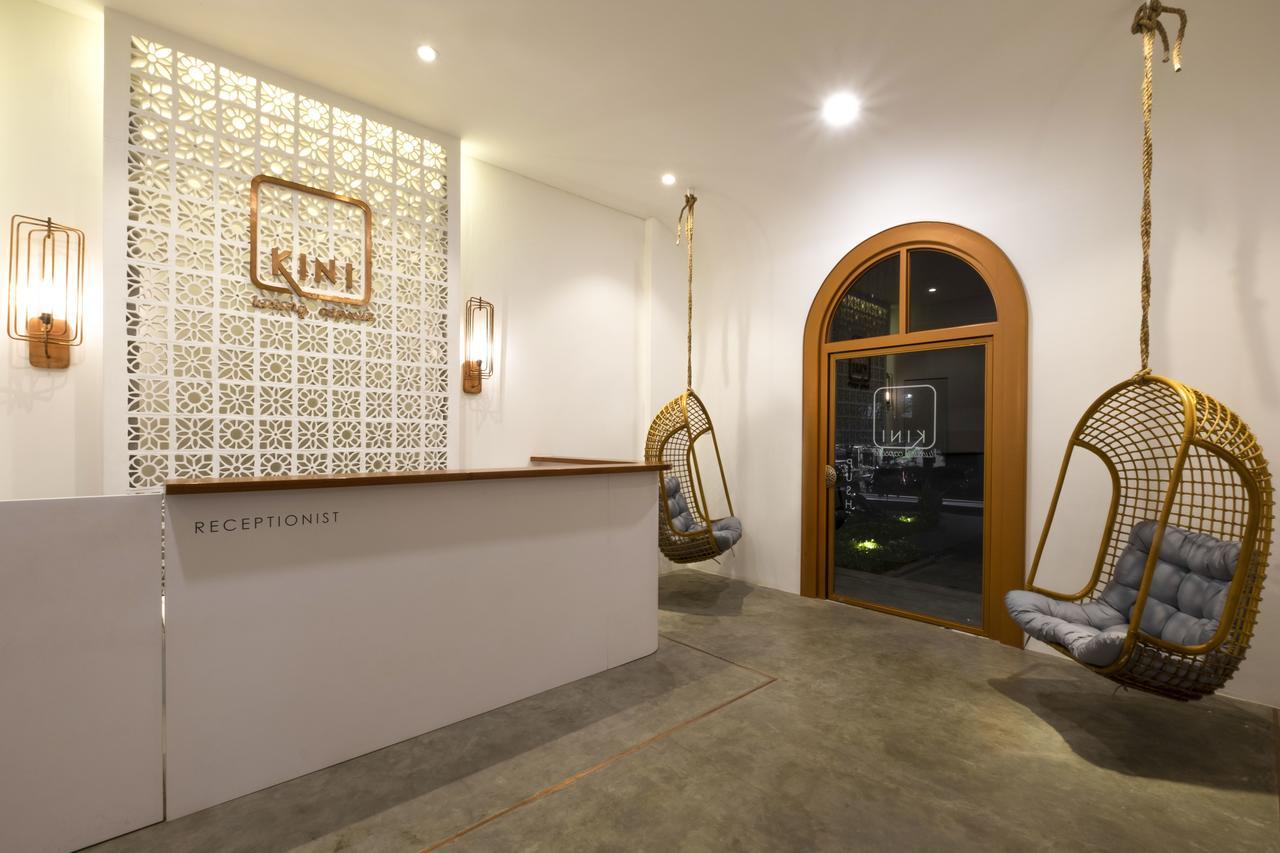 Hostel Kini Capsule Jakarta Exterior foto